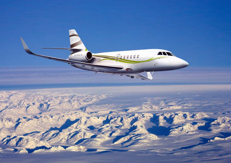 Experience Elegance In The Air: Super Midsize Jets In The UAE